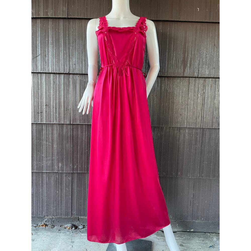 🔥VTG USA Lorraine Red Maxi Nightgown Lace Trim Drawstrings Silky Nylon Romantic